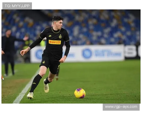 巴斯托尼领衔防线,坚固后防助球队稳步前行 巴斯托尼领衔防线,坚固后防助球队稳步前行