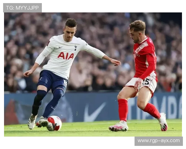 洛塞尔索在比利亚雷亚尔展现卓越技术，助力球队攻防两端